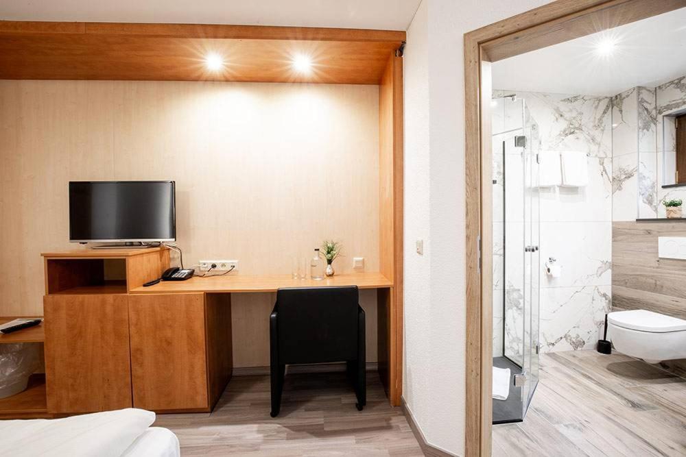 Hotel Zum Buchenberg St. Vith ภายนอก รูปภาพ